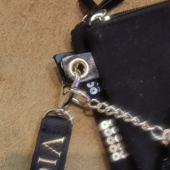 Victoria Secret 3 Piece Bling Pouch Set with Removable Wristlet Strap - Picture 3 of 5